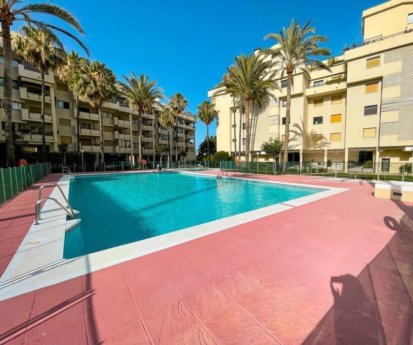 Seafront Apartment With Direct Access To The Beach Torremolinos Exterior foto